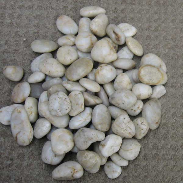 Natural polished pebble stone