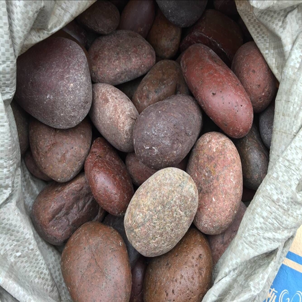 Red pebble stone1