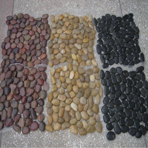 Pebble stone mesh tile